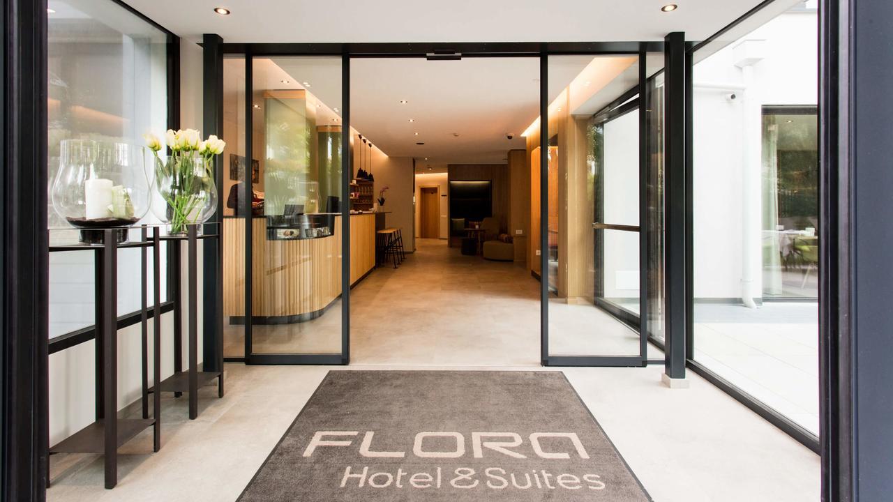 Flora Hotel & Suites Мерано Экстерьер фото